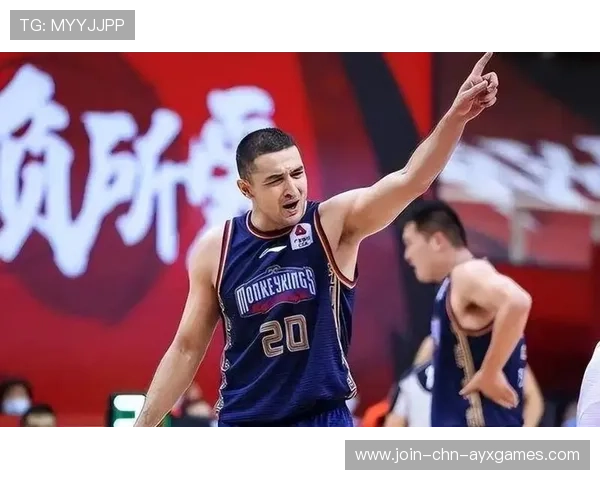 主帅战术书出版成教练界新教材